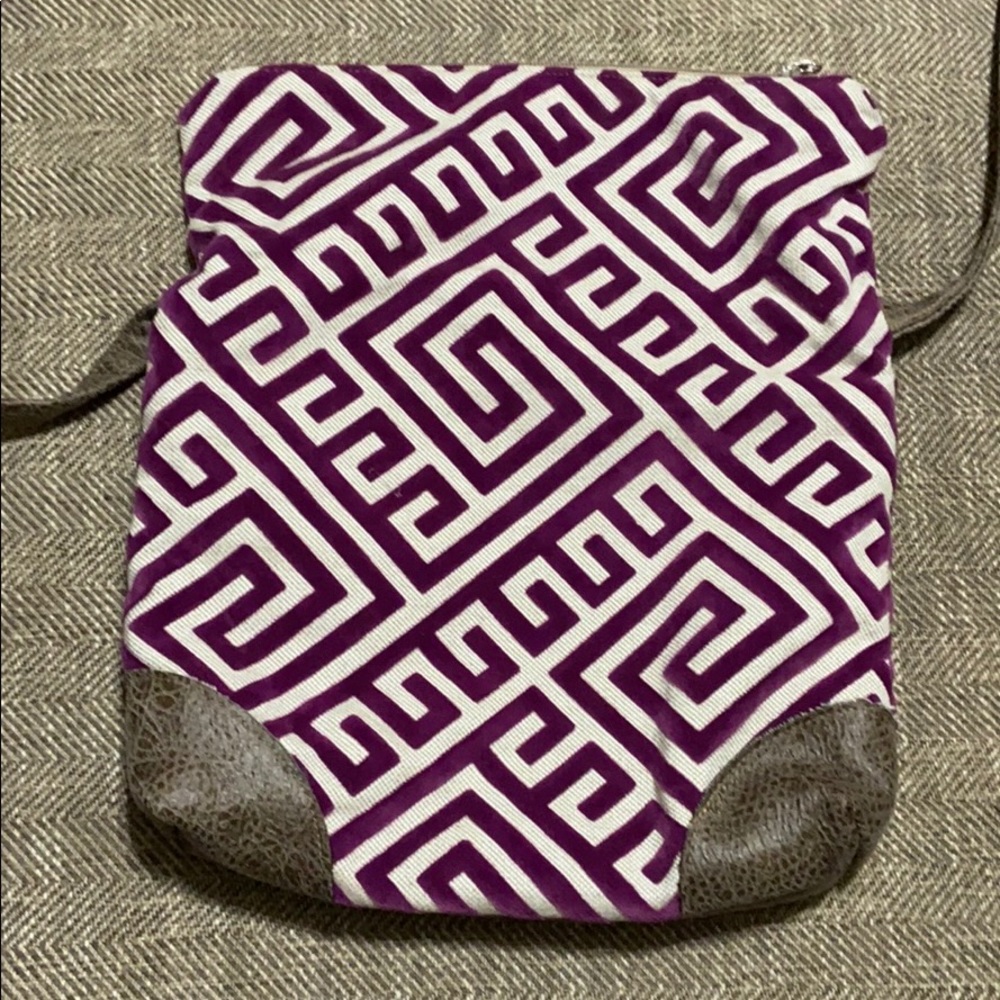 Handbag - Picture 2 of 4